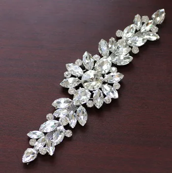18.2*5,5 cm Fehér kristály Ezüst Alap Virág strasszos applied Öv esküvői estélyi ruha, Dekoráció varrás Strasszos