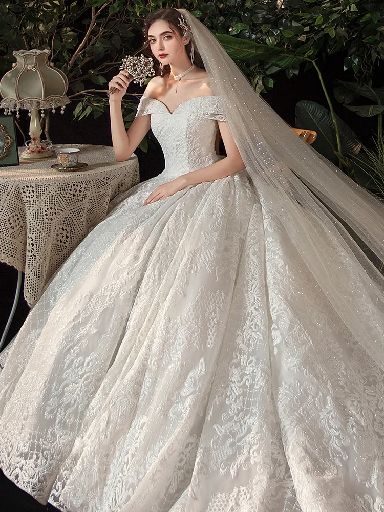 Kép /Csillogó-fehér-luxur-esküvői-ruha-hosszú-csipke-3-1459-thumb.jpg