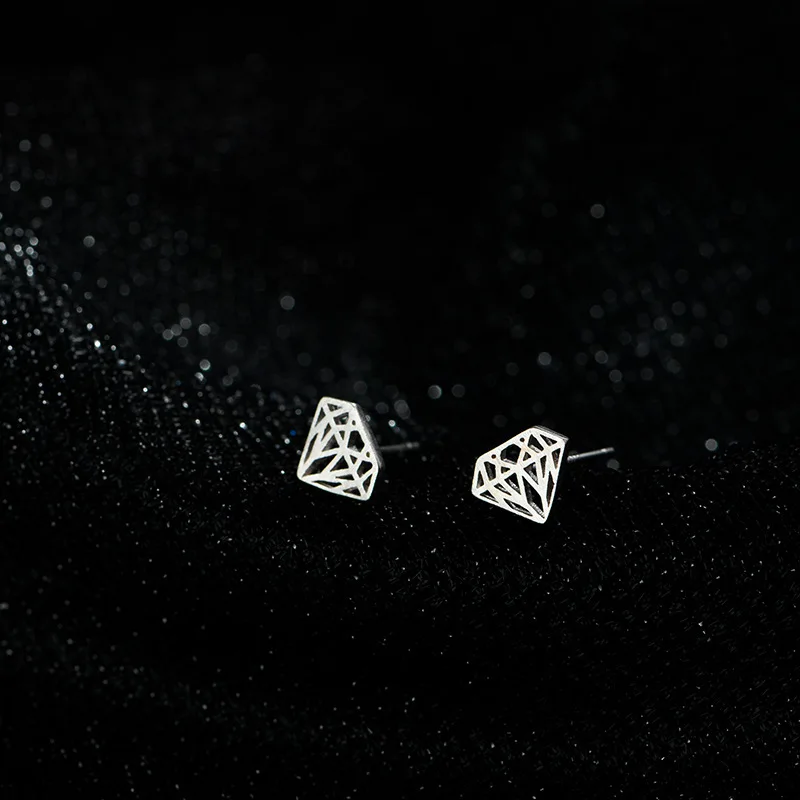 Kép /Koreai-gyémánt-alakú-fülbevaló-női-üreges-geometria-2-258816-thumb.jpg