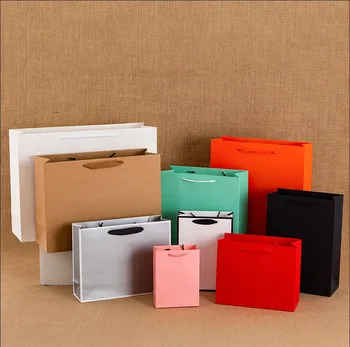 Kraft Papír Táskák Kezeli Az egyszínű Ajándék Csomagolás Tárolására Ruhák, Esküvői Party Kellékek Családi Tétlen áruk tárolása