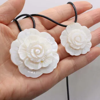 Természetes Gyöngyház Shell Varázsa Nyaklánc többrétegű Virág, Fehér Kagyló Medál Chokers Nyakláncok, vagy Bross Ékszer Ajándék